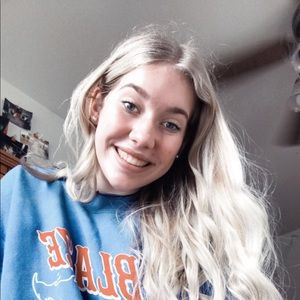 Meet your Posher, Shelbee